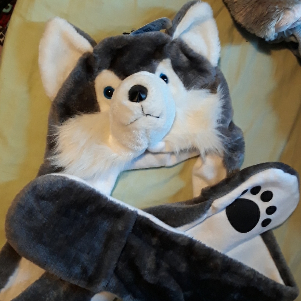 Wolf Hat with Paws